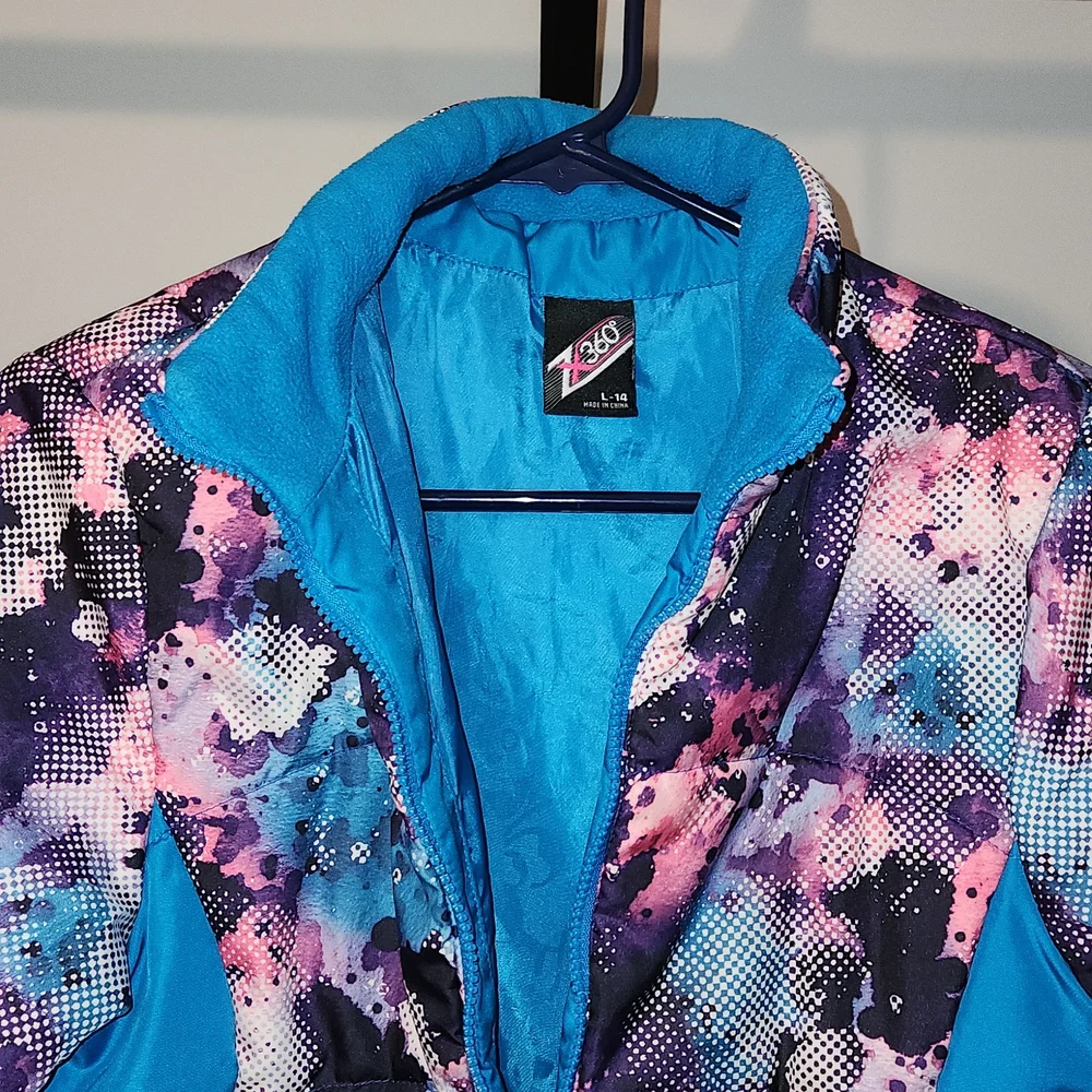 Coat - Picture 4 of 4